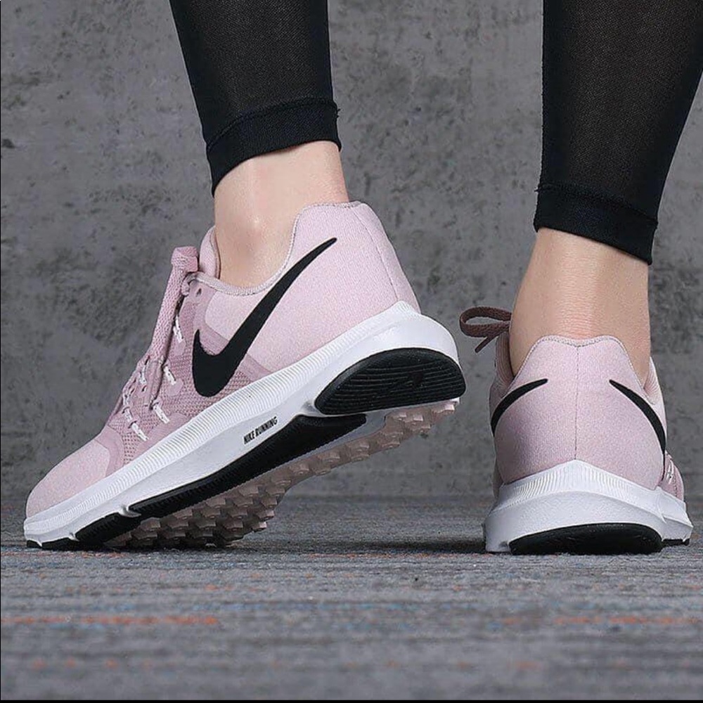 🌸 NIKE RUN SWIFT Sneakers Running Shoes NWT - Picture 10 of 11
